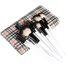  20 Piece Professional Vogue Brush Set