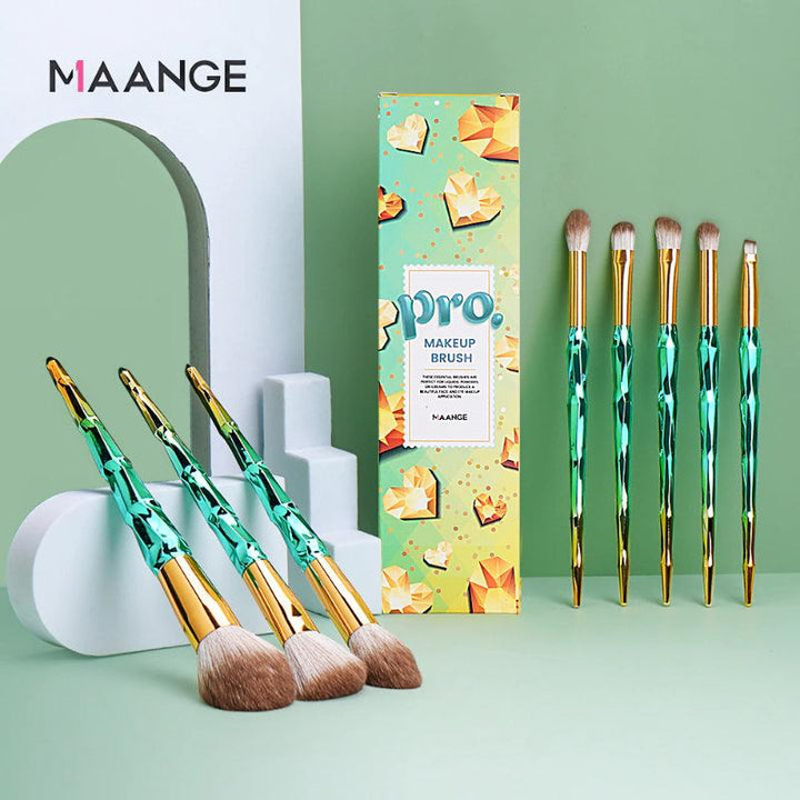 8pcs Pro Gold Makeup Brushes Set – Soft Synthetic Hair Brushes