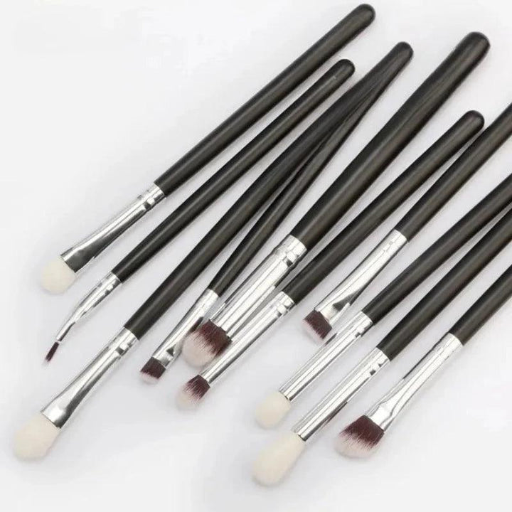 3 Pcs Fan Makeup Brushes – The Perfect Set For Flawless Blending
