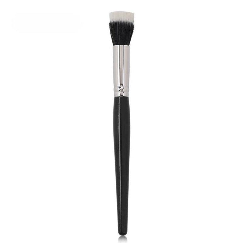 1 Pc Blush Brush – Soft Synthetic Hair  Portable  Professional
