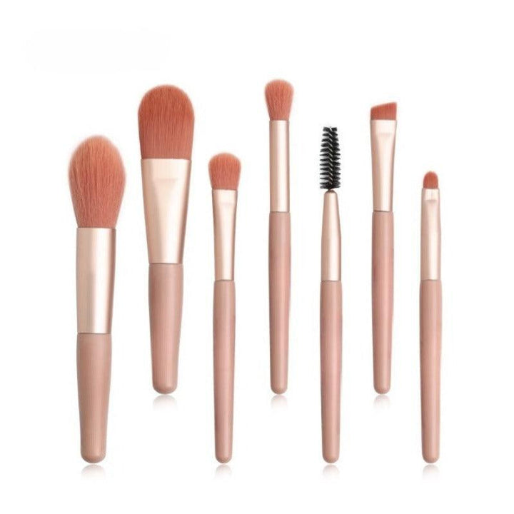 7Pcs Mini Makeup Brush Kit – Soft, Travel-Friendly and Pro Quality